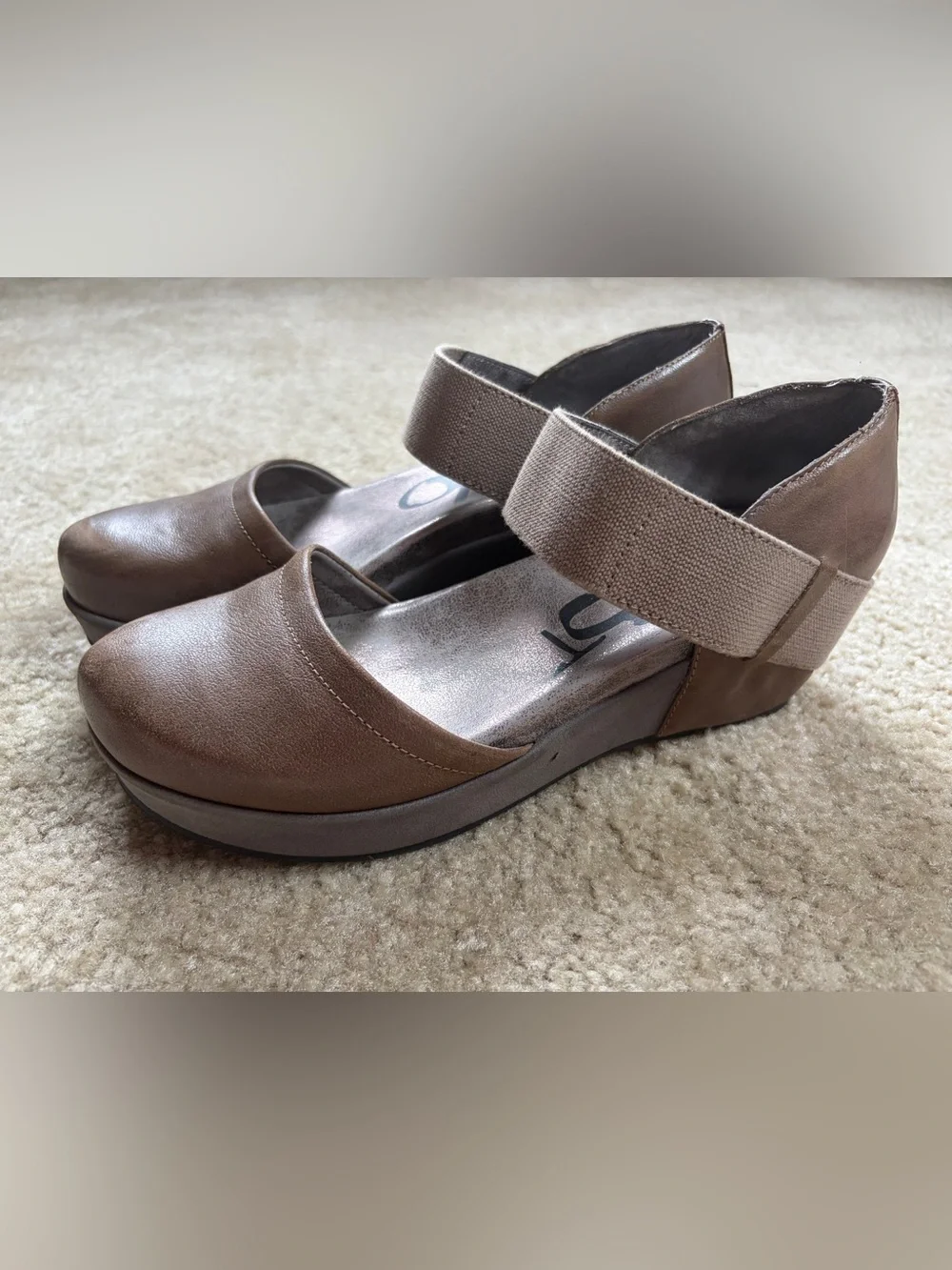 OTBT Brown Tan Wedge Sandals with Elastic Strap